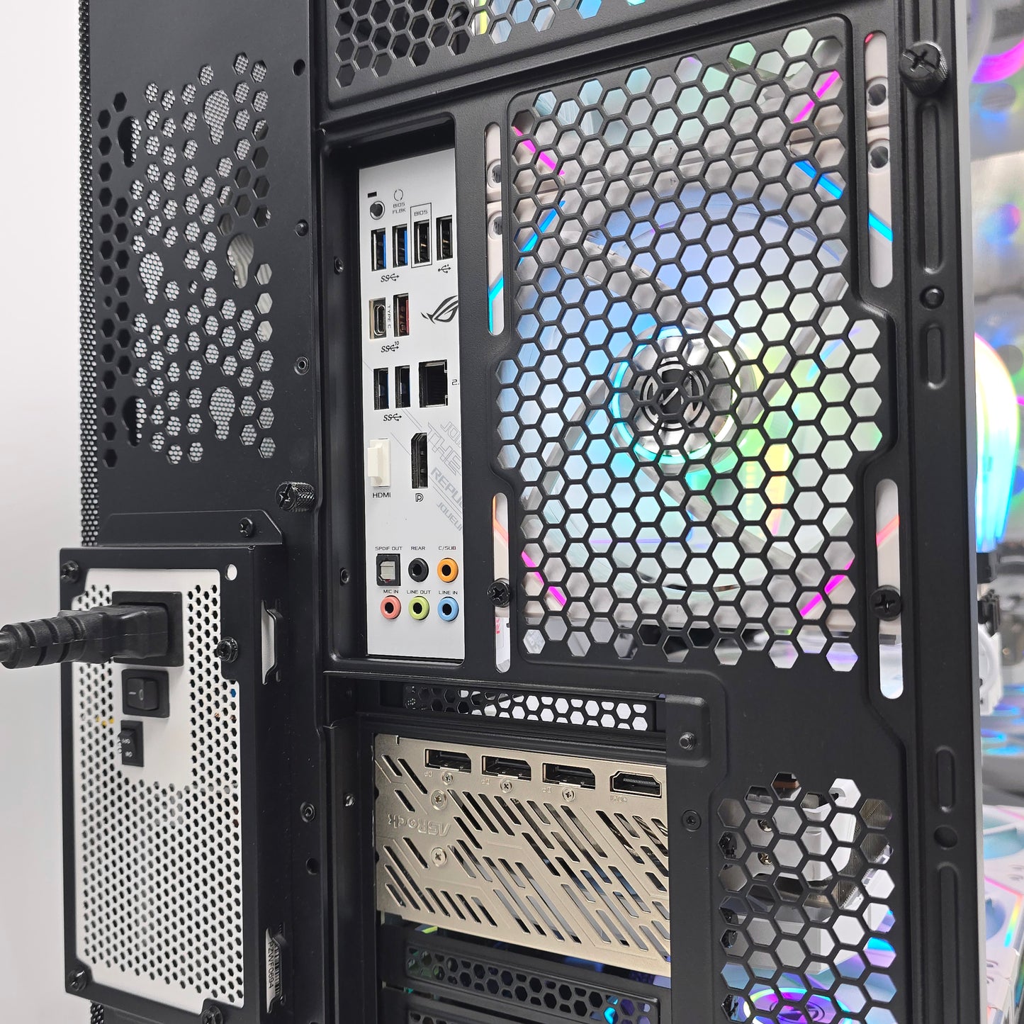 RX 7900 XTX, Ryzen 9 5900X, 32GB RAM, Lian Li O11 Vision Chrome Custom Liquid Cooled Gaming PC