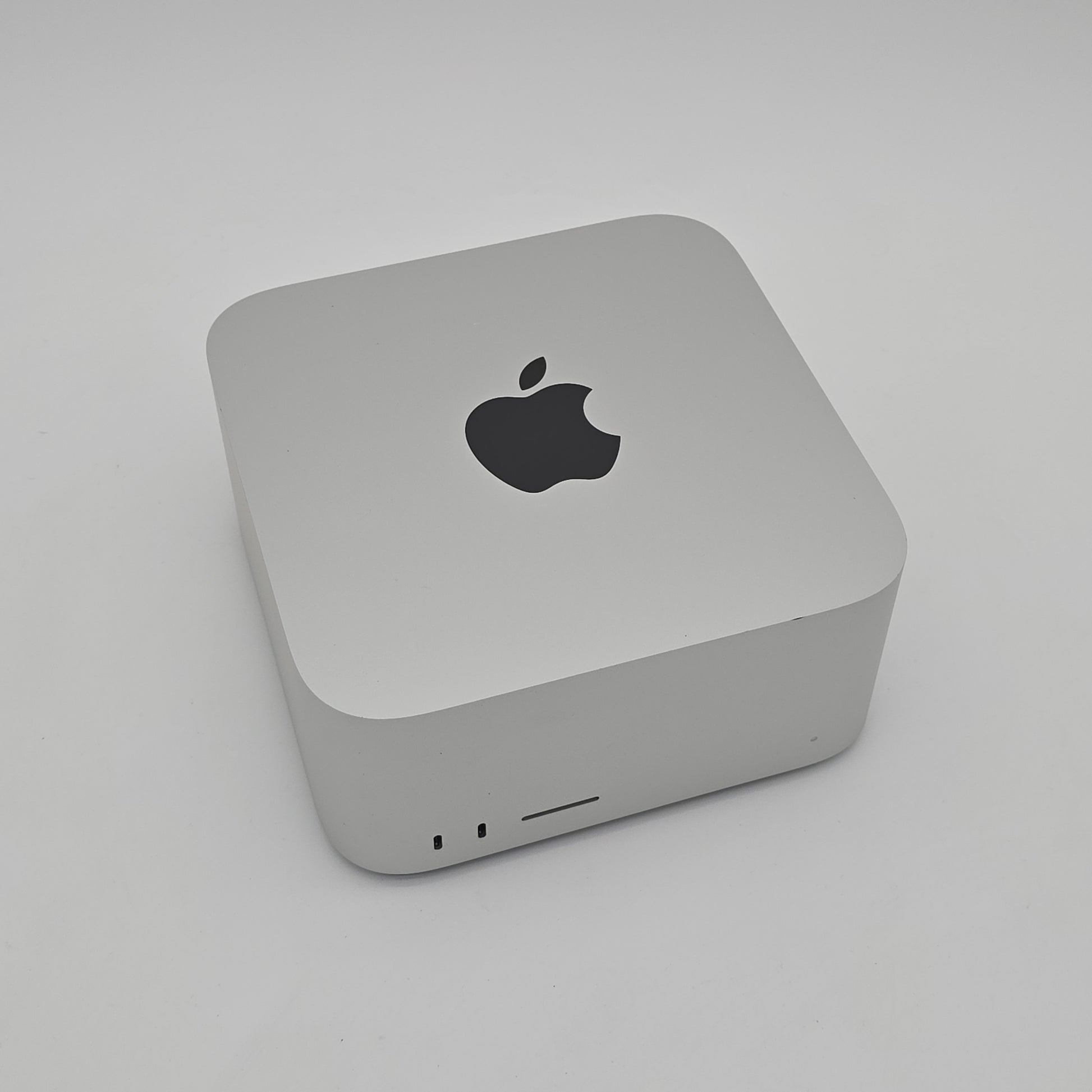 Apple Mac Studio (2022), Apple M1 Max, 2TB NVMe SSD, 32GB DDR5, Workstation Desktop PC