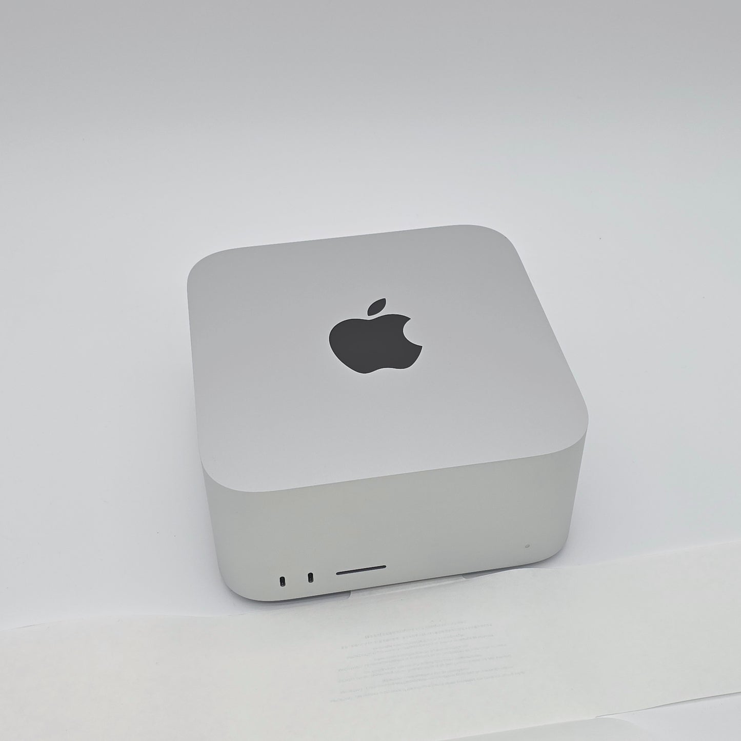 Apple Mac Studio M3 Ultra, 256GB RAM, 1TB SSD, 28C CPU, 60C GPU