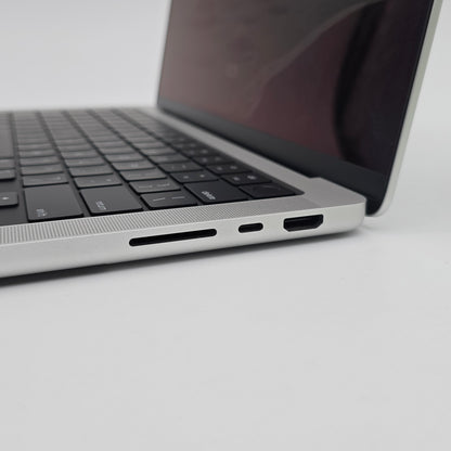 Apple Macbook Pro 14" 2024, M4 Chip, 16GB DDR5, 512GB NVMe, 14.2" Retina Display, Apple Workstation Laptop