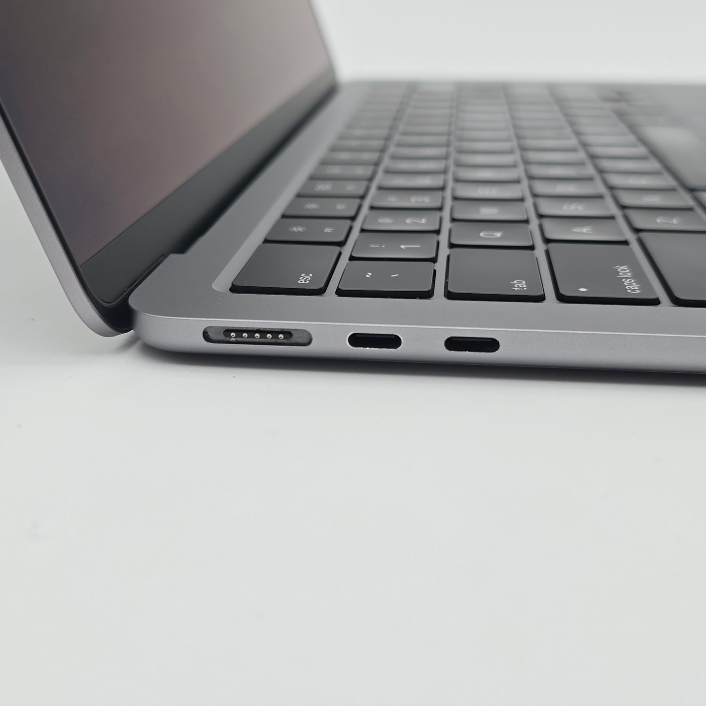 Apple MacBook Air 13" (2022), Apple M2 CPU, 16GB RAM, 500GB Storage