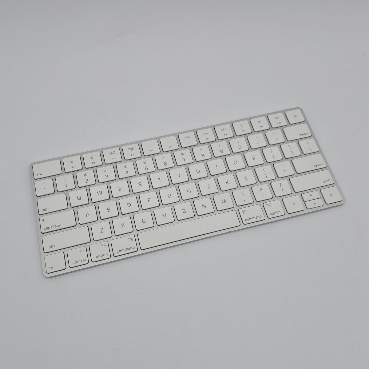 Apple Wireless Magic Keyboard A1644 (White) – MBPC