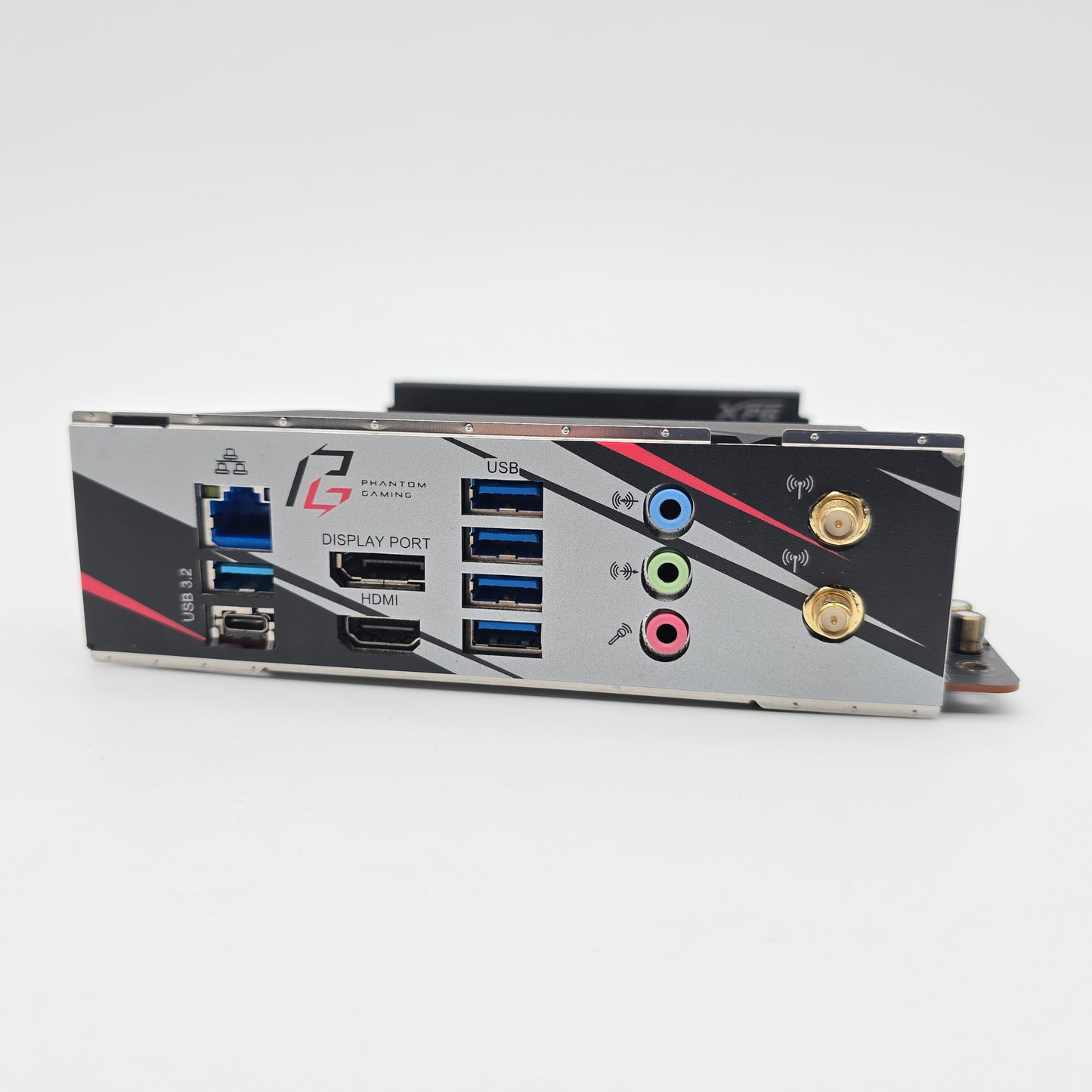 ASRock B550 Phantom Gaming ITX Gaming Motherboard, AMD Ryzen 5 5600X Processor CPU, XPG 16GB DDR4, EK Waterblock Combo