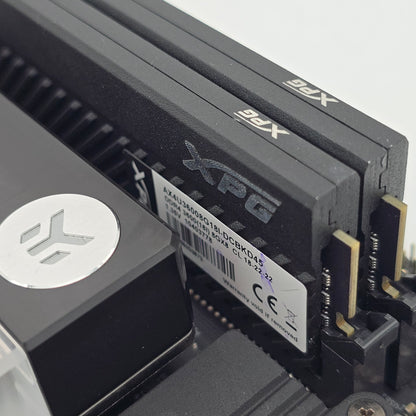 ASRock B550 Phantom Gaming ITX Gaming Motherboard, AMD Ryzen 5 5600X Processor CPU, XPG 16GB DDR4, EK Waterblock Combo
