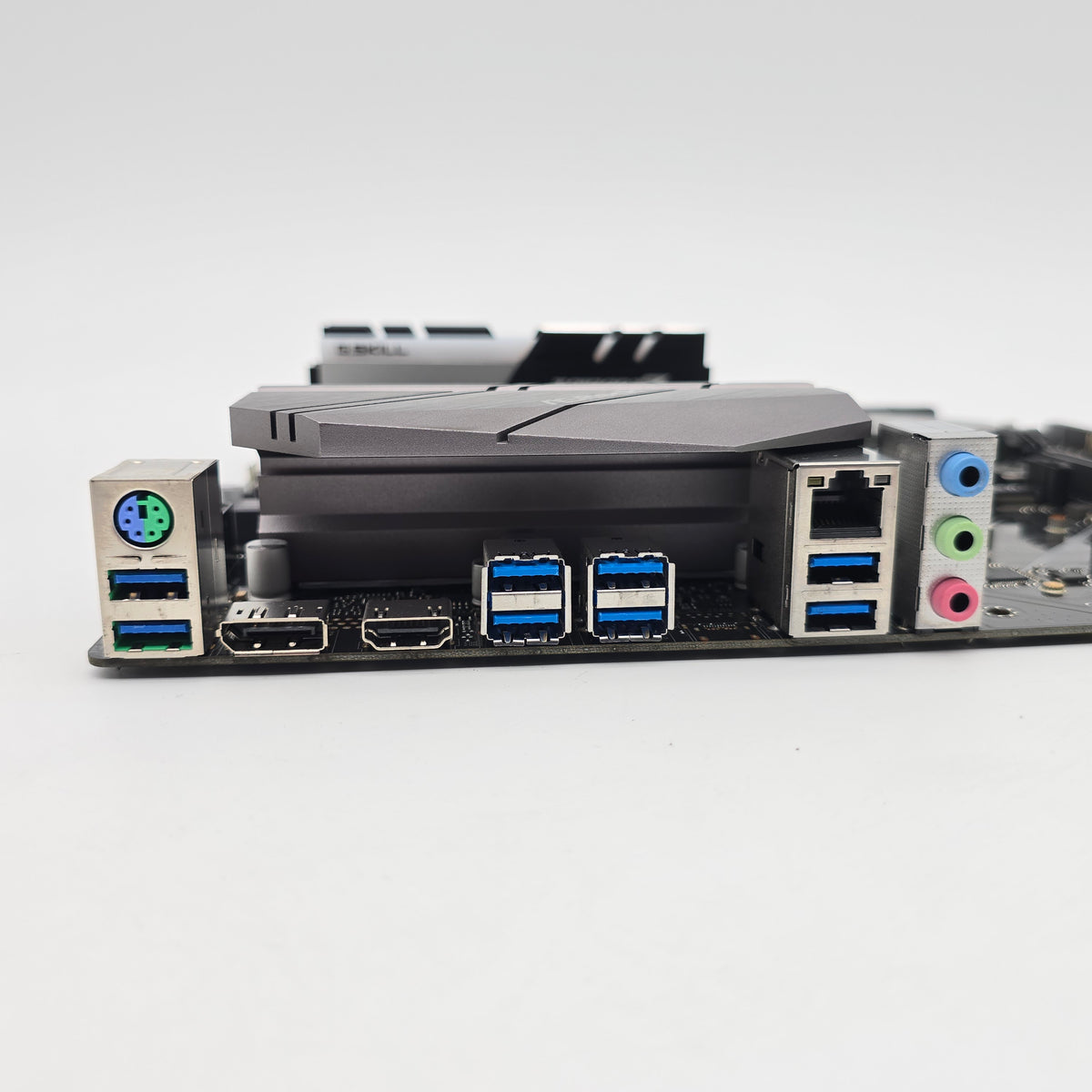 ASRock X570 Phantom Gaming 4 Motherboard, AMD Ryzen 9 5950X Processor CPU, 32GB G.Skill TridentZ DDR4 3600MHz RAM Combo