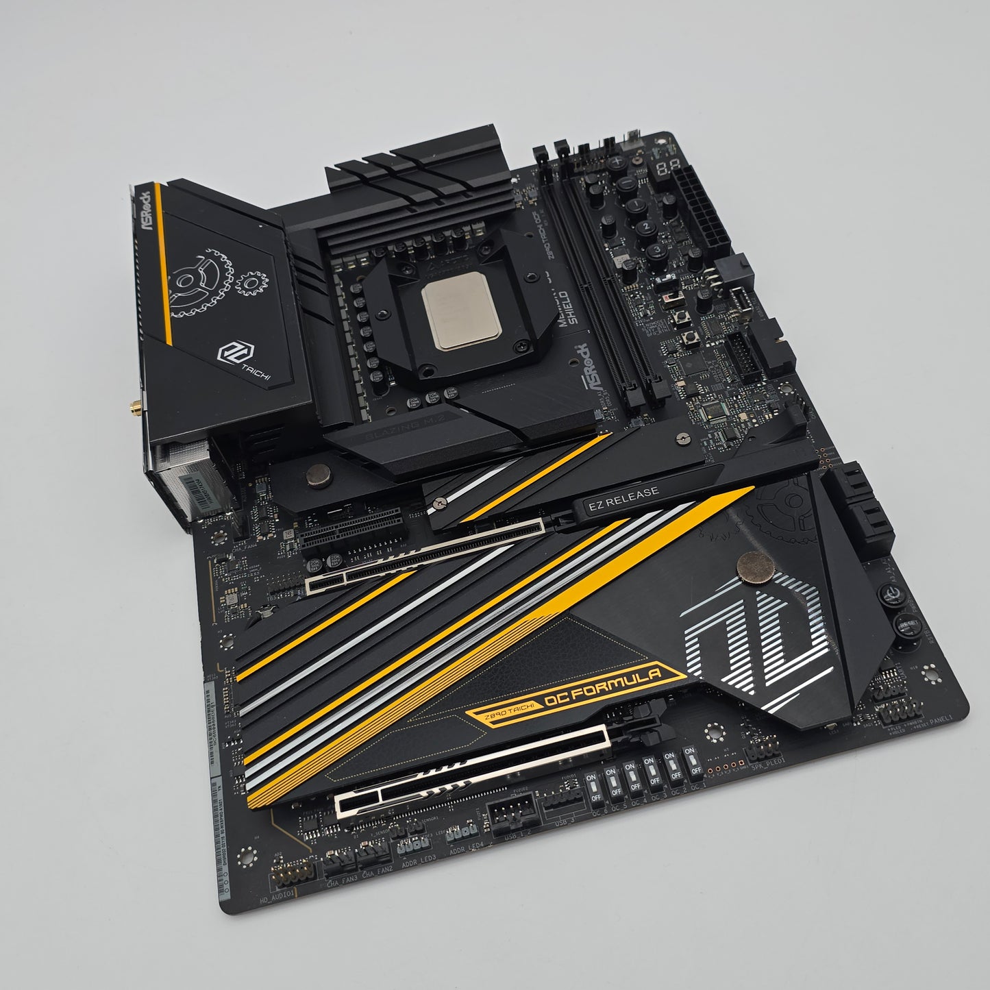 ASROCK Z890 Taichi OCF, LGA 1851 Gaming Motherboard, Intel Core Ultra 7 265K Processor CPU Combo