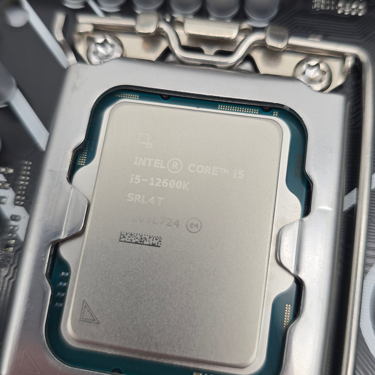 ASUS Prime Z690-P WiFi D4 Gaming Motherboard, Intel Core i5-12600K, 32GB G.Skill DDR4 3600MHz RAM Combo