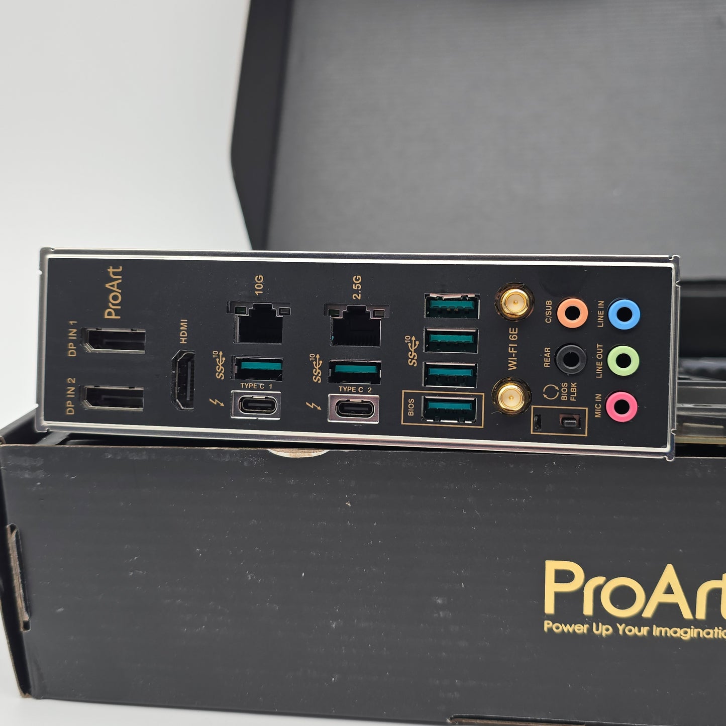 ASUS ProArt Z790-Creator WiFi, Socket LGA 1700, ATX Desktop Gaming Motherboard
