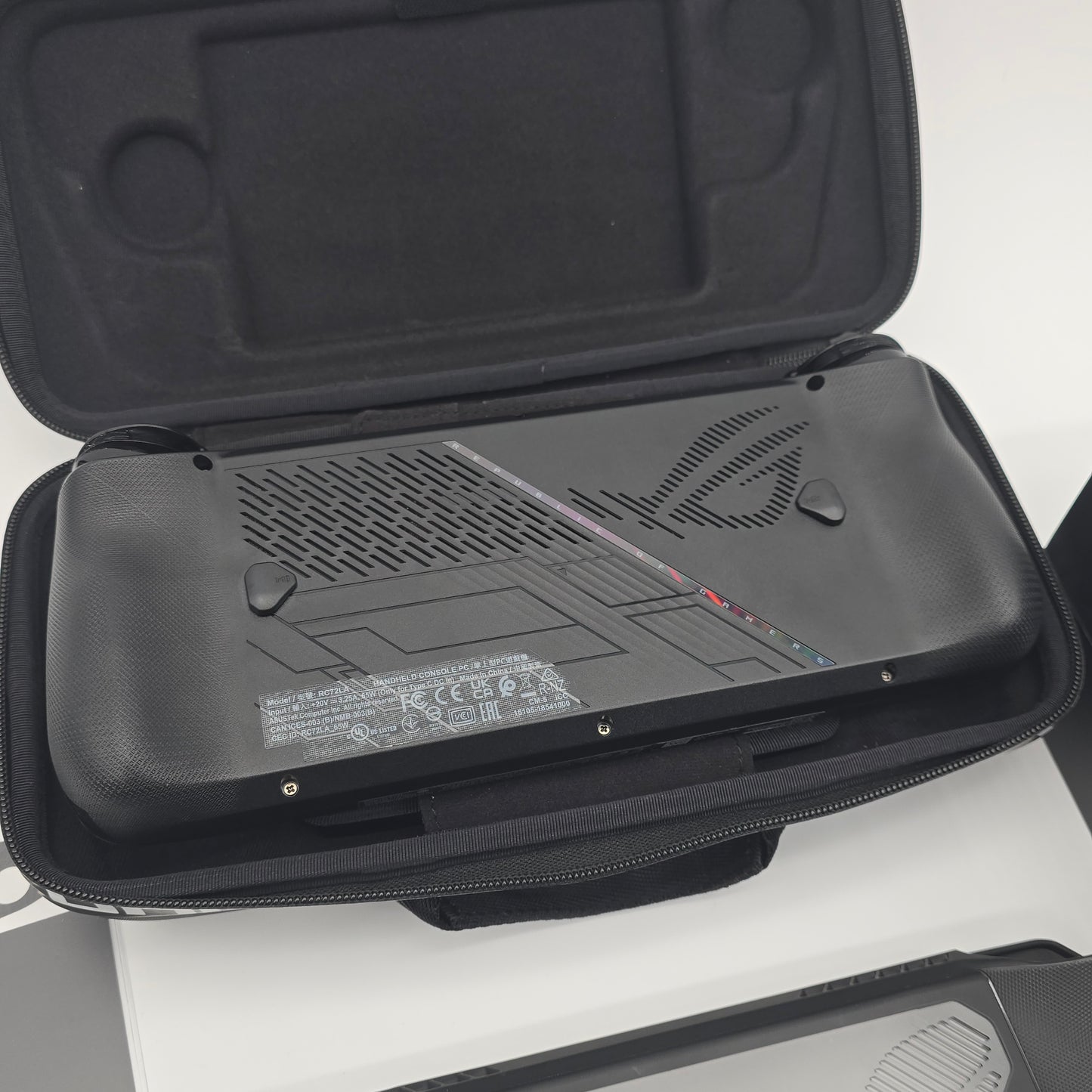 ASUS ROG ALLY X 1TB, 24GB, 120Hz 7" Handheld Gaming PC Console