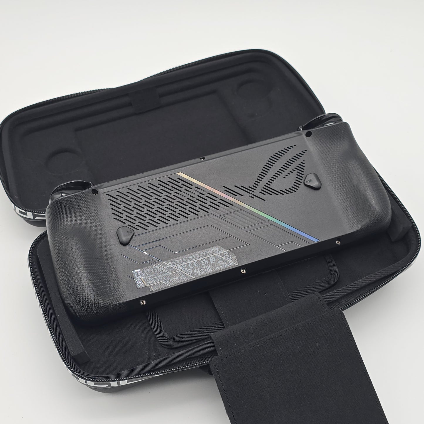 ASUS ROG ALLY X 2TB, 24GB RAM, 120Hz 7" Handheld Gaming PC Console