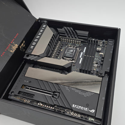ASUS ROG Crosshair X670E Extreme, Socket AM5, ATX Desktop Gaming Motherboard
