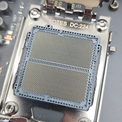 ASUS ROG Crosshair X670E Hero, AMD AM5 Socket ATX Gaming Motherboard