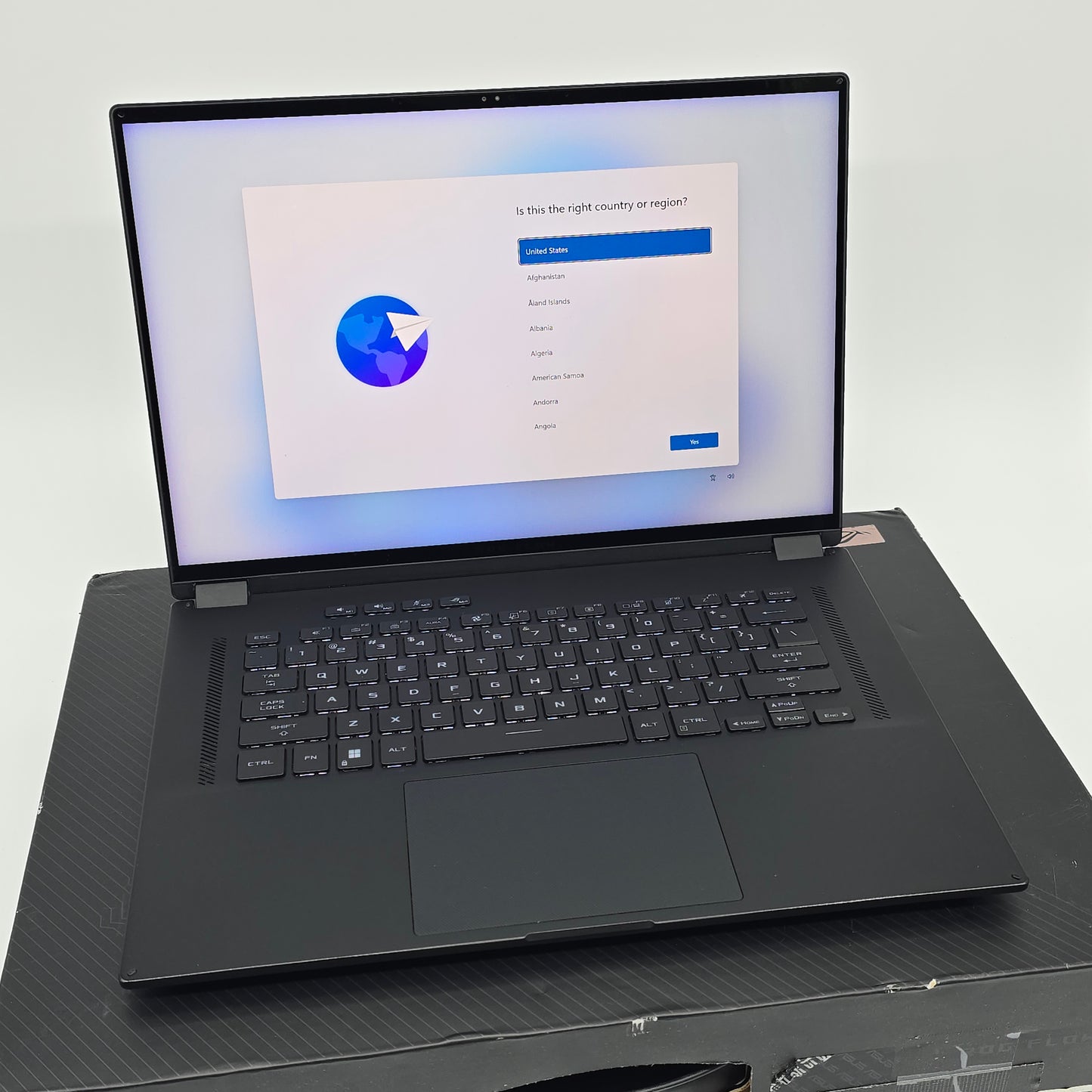 ASUS ROG FLOW X16, NVIDIA RTX 4070, Intel i9-13900H, 32GB DDR5, QHD+ 240HZ OLED Gaming Laptop