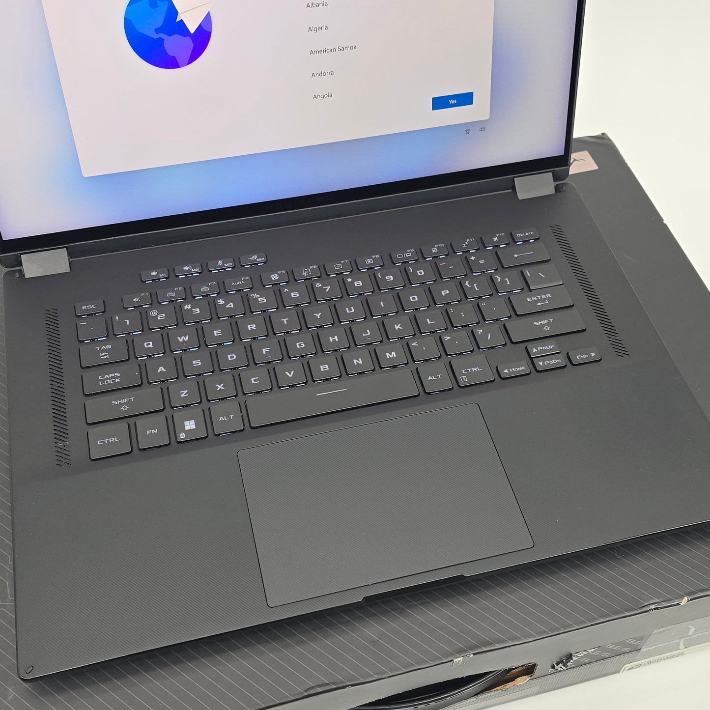 ASUS ROG FLOW X16, NVIDIA RTX 4070, Intel i9-13900H, 32GB DDR5, QHD+ 240HZ OLED Gaming Laptop