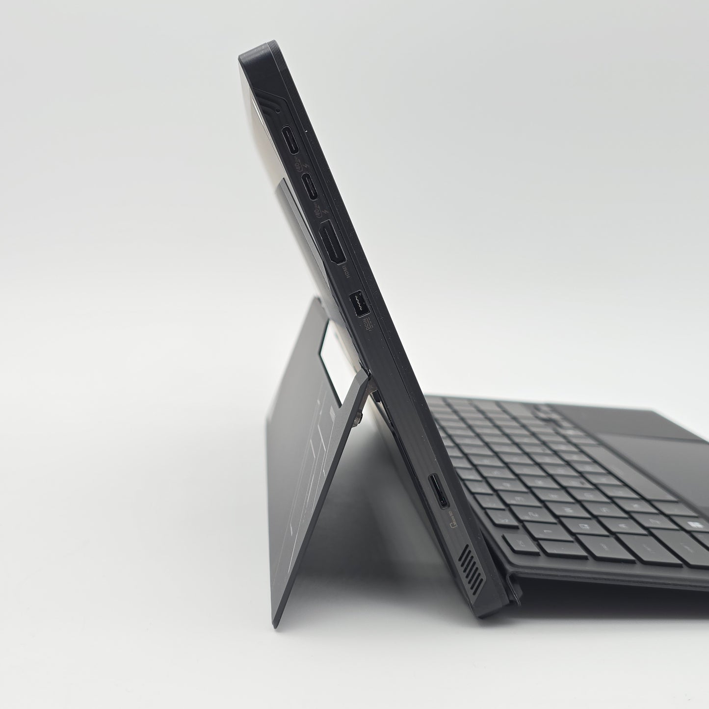 ASUS ROG FLOW Z13, Radeon 8050S, Ryzen AI Max+ 395, 128GB DDR5, 1TB NVME, 13.4" QHD+ 180Hz, Windows Gaming Laptop