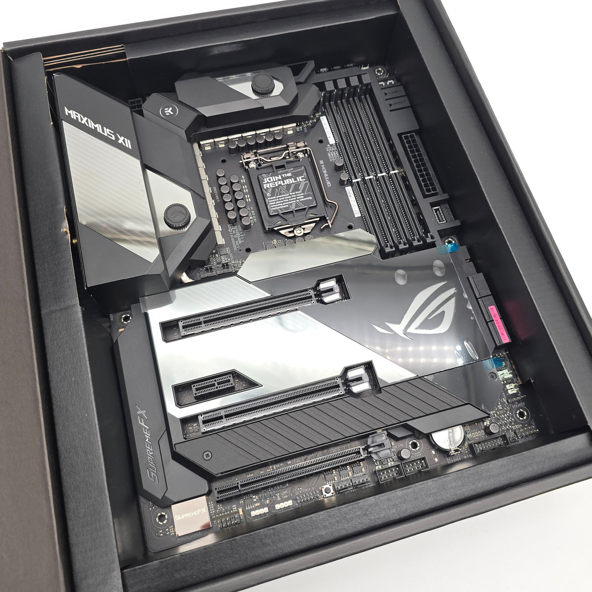 ASUS ROG Maximus XII Formula, Intel LGA1200 Socket ATX Gaming Motherboard