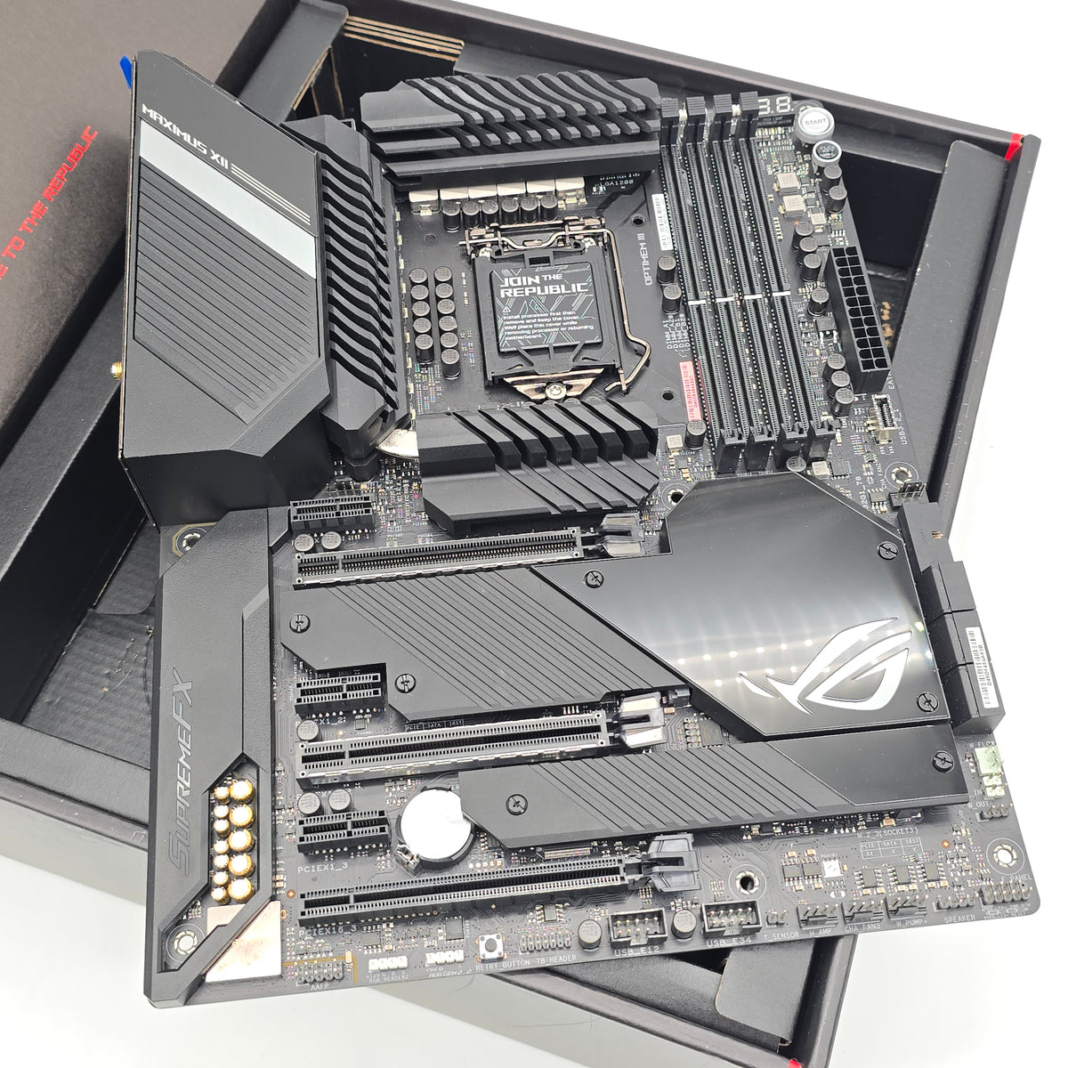 ASUS ROG Maximus XII Hero Wi-Fi, Intel LGA1200 Socket ATX Gaming Motherboard