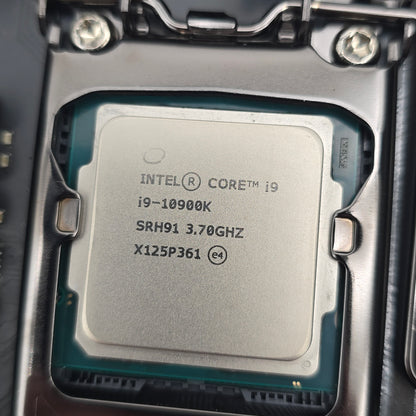 ASUS ROG Maximus XIII Hero Gaming Motherboard, Intel Core i9-10900k CPU, Corsair 64GB DDR4 3200MHz RAM COMBO