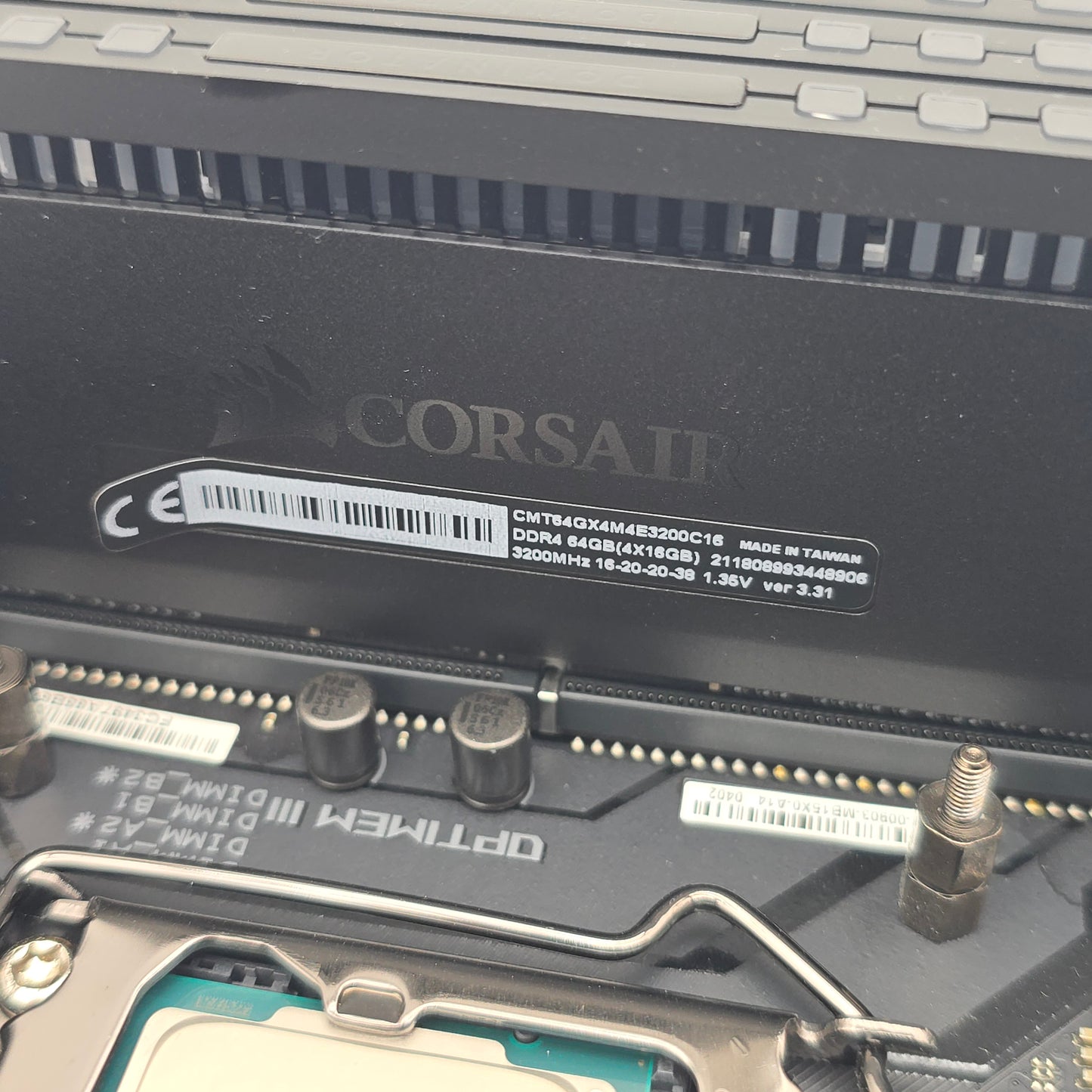 ASUS ROG Maximus XIII Hero Gaming Motherboard, Intel Core i9-10900k CPU, Corsair 64GB DDR4 3200MHz RAM COMBO