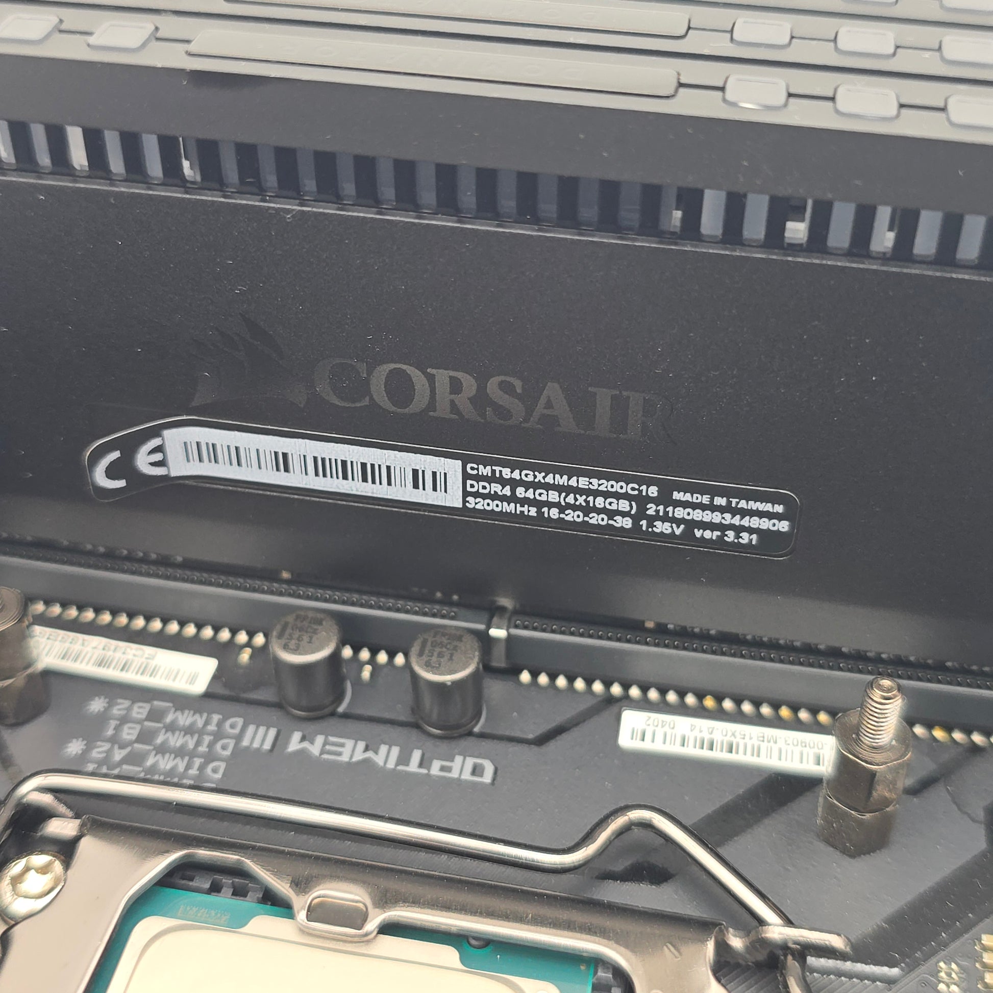 ASUS ROG Maximus XIII Hero Gaming Motherboard, Intel Core i9-10900k CPU, Corsair 64GB DDR4 3200MHz RAM COMBO