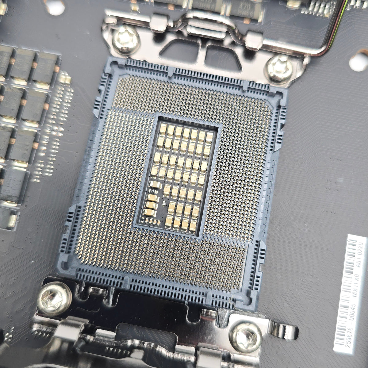 ASUS ROG Maximus Z790 Apex Encore, Intel LGA1700, Socket ATX Gaming Motherboard