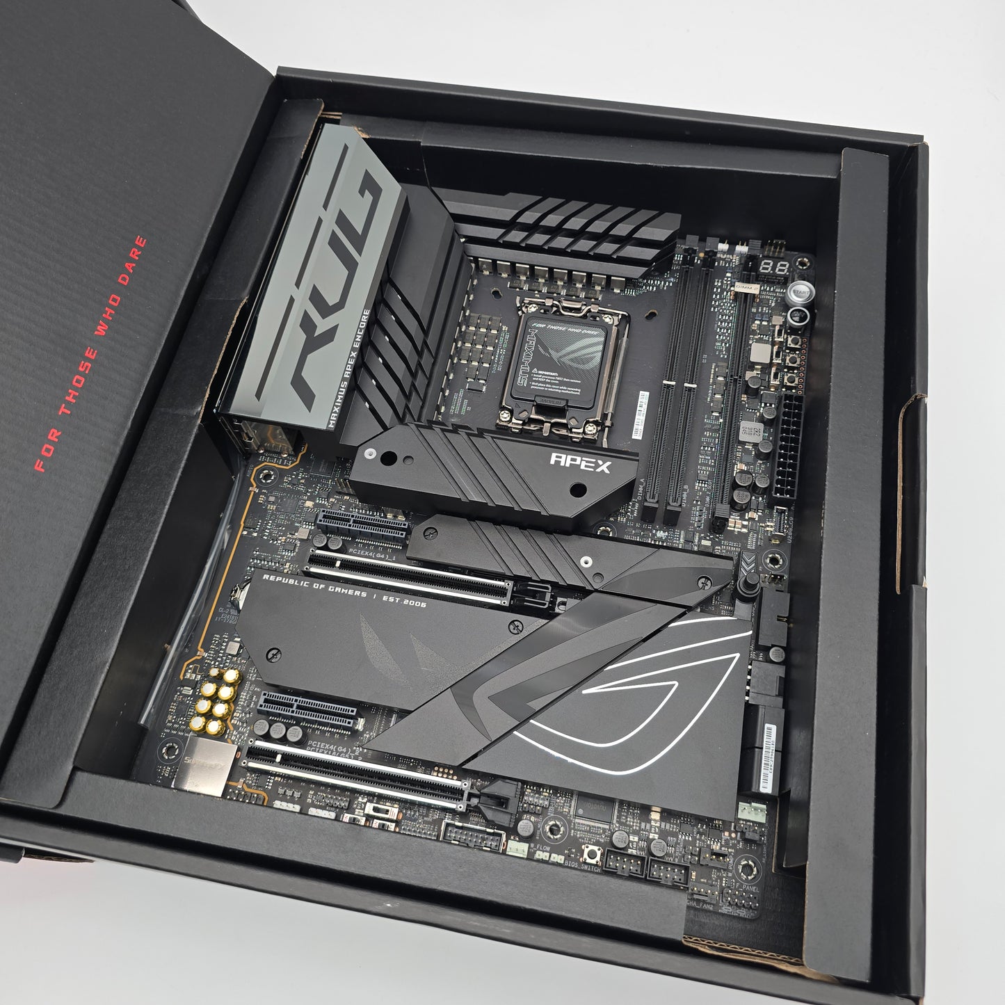 ASUS ROG Maximus Z790 Apex Encore, Intel Socket LGA 1700, ATX Gaming Desktop Motherboard