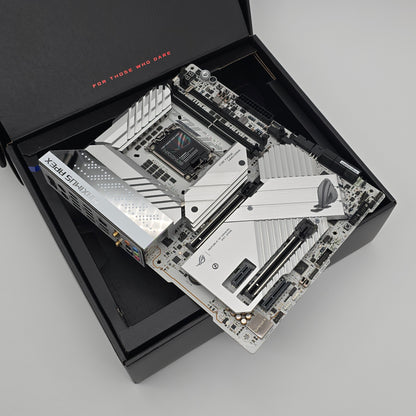 ASUS ROG Z790 Maximus Apex White, Intel Socket Type LGA 1700 Gaming Motherboard