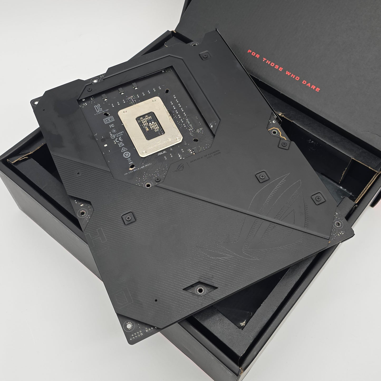 ASUS ROG MAXIMUS Z790 Hero, Intel Socket LGA 1700 Gaming Motherboard, DDR5