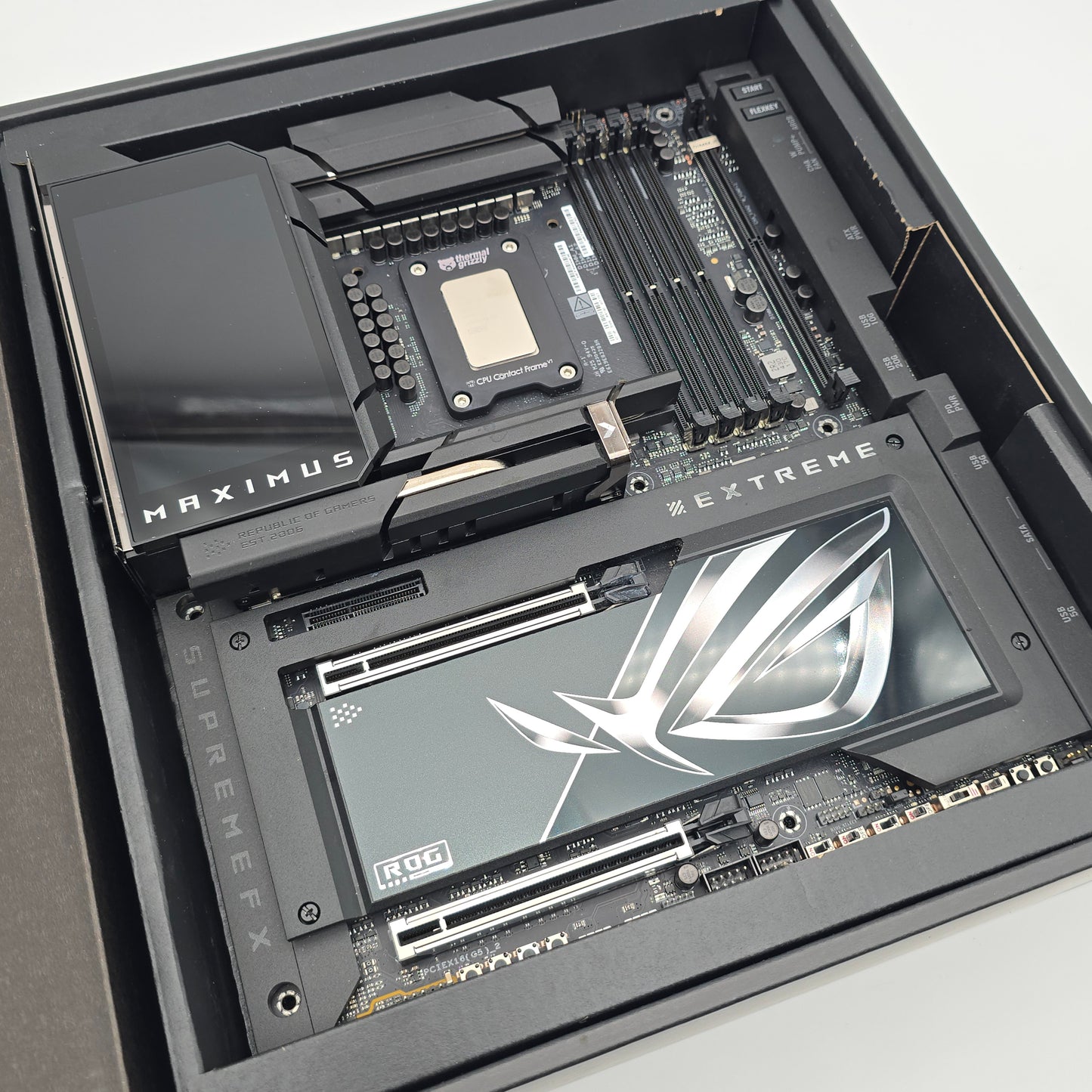 ASUS ROG Maximus Z890 Extreme Gaming Motherboard, Intel Core Ultra 9 285K Gaming Processor CPU COMBO