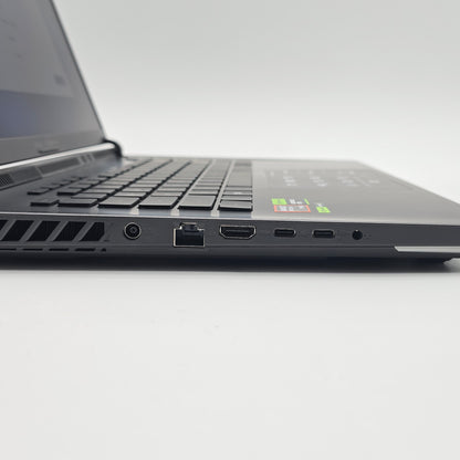 ASUS ROG Strix G16, RTX 5070 Ti, AMD Ryzen 9 9955HX, 32GB DDR5, 16" WQXGA 240Hz, Windows Gaming Laptop