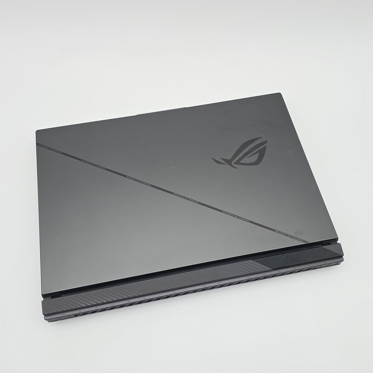 ASUS ROG Strix G18 (G814), RTX 4080, Intel Core i9-14900HX, 32GB DDR5, 18" WQXGA 240Hz, Windows Gaming Laptop