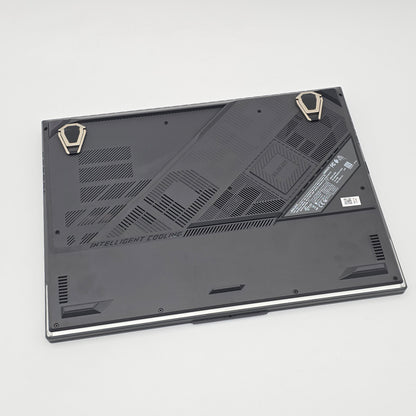 ASUS ROG Strix G18, RTX 5070, AMD Ryzen 9 9955HX, 32GB DDR5, 18" 240Hz WQXGA OLED, Windows Gaming Laptop