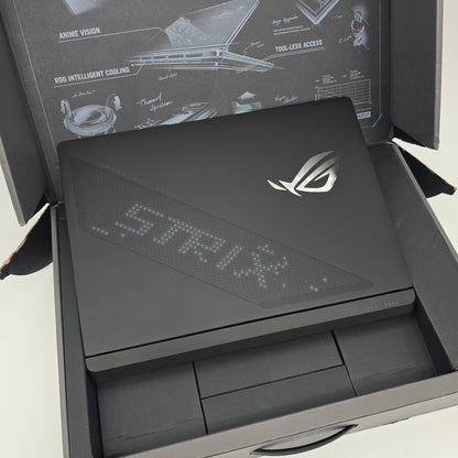 ASUS ROG STRIX SCAR 16 2025, NVIDIA RTX 5090, Intel Ultra 9 275HX, QHD+ 240Hz Gaming Laptop