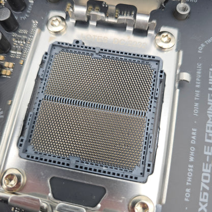 ASUS ROG Strix X670E-E Gaming WiFi, AMD Socket AM5, ATX Gaming Motherboard
