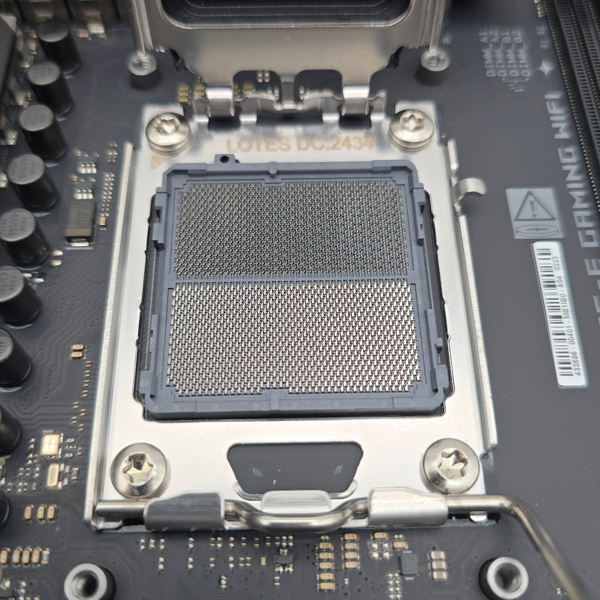 Asus ROG Strix X870E-E Gaming WiFi, AMD AM5 Socket ATX Gaming Motherboard