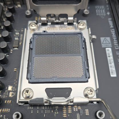 Asus ROG Strix X870E-E Gaming WiFi, AMD AM5 Socket ATX Gaming Motherboard