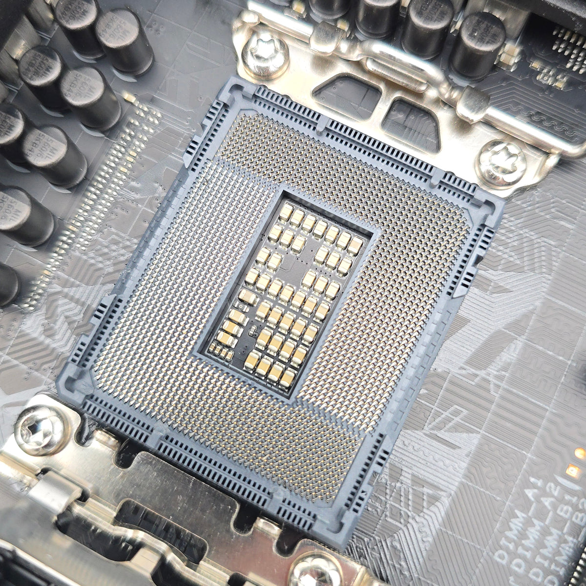 ASUS ROG Strix Z690-E Gaming WiFi, Intel LGA1700 Socket ATX Gaming Motherboard