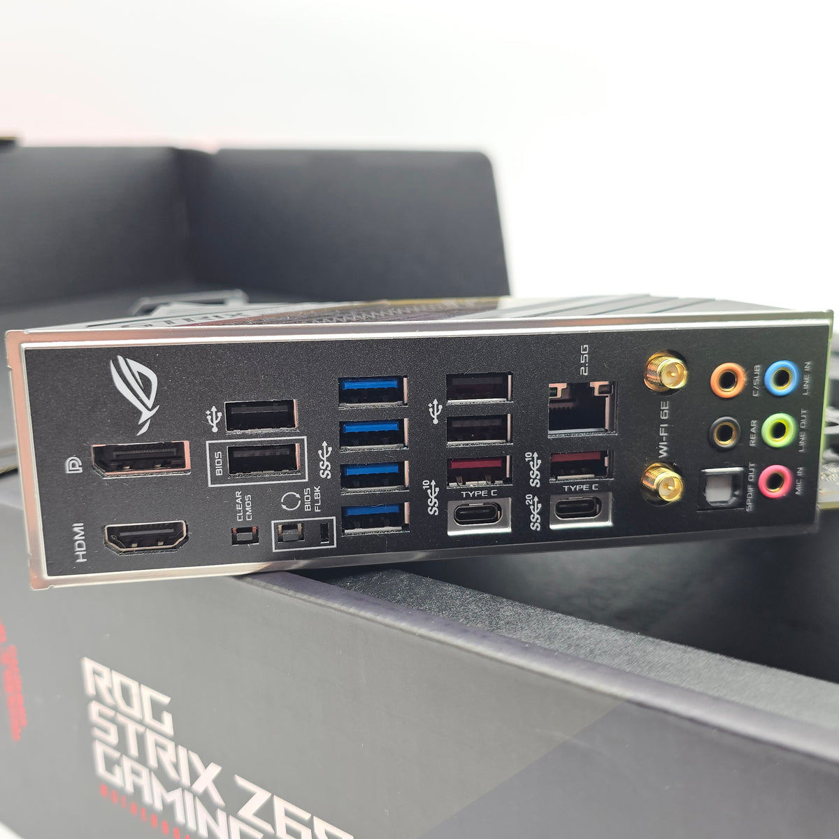 ASUS ROG Strix Z690-E Gaming WiFi, Intel LGA1700 Socket ATX Gaming Motherboard