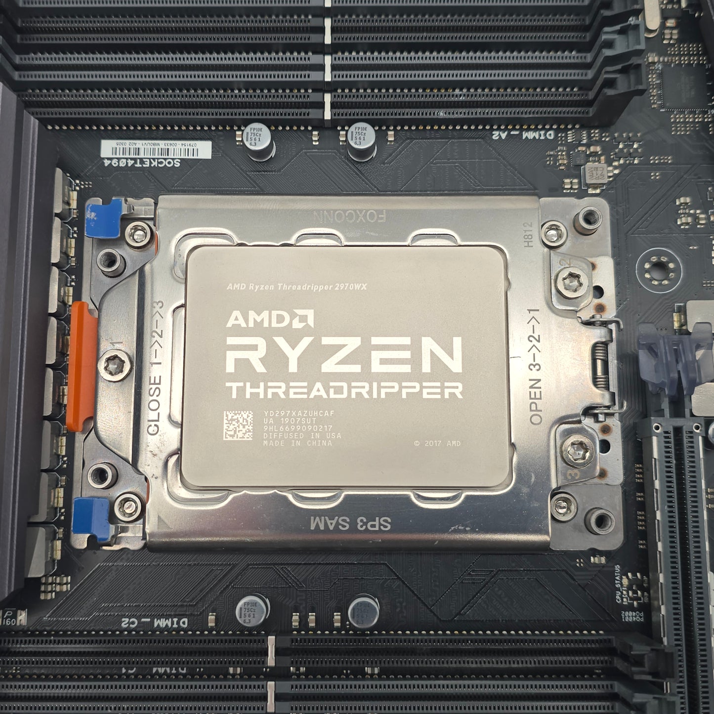 ASUS ROG Zenith Extreme Workstation Motherboard, AMD Ryzen Threadriper 2970WX Processor CPU Combo