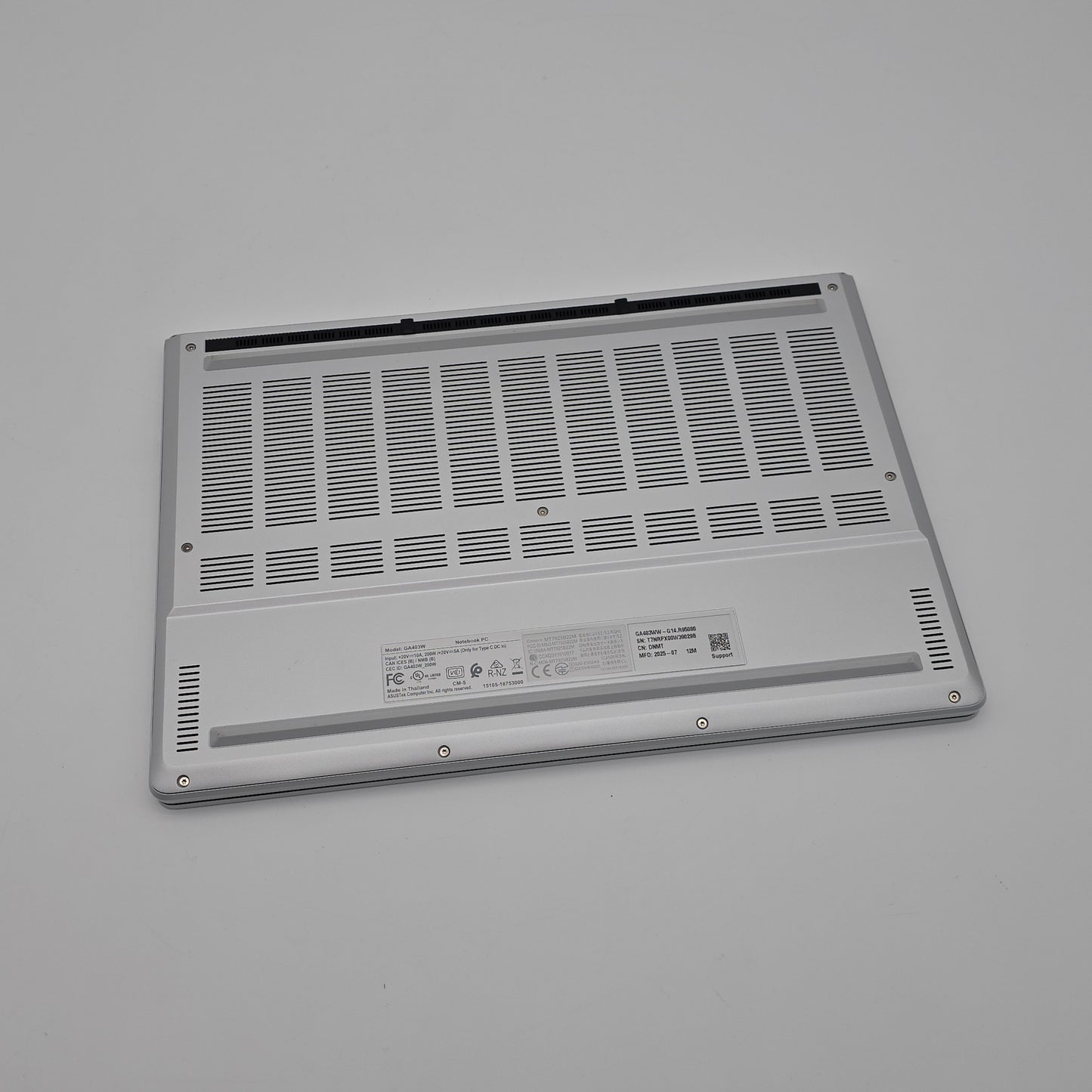 ASUS ROG Zephyrus G14 OLED, RTX 5080, Ryzen AI 9 HX 370, 32GB DDR5, 2TB NVMe, 14" QHD+ 120Hz OLED, Windows Gaming Laptop