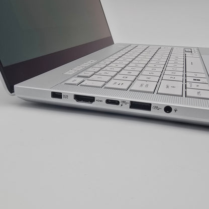 ASUS ROG Zephyrus G14 OLED, RTX 5080, Ryzen AI 9 HX 370, 32GB DDR5, 2TB NVMe, 14" QHD+ 120Hz OLED, Windows Gaming Laptop