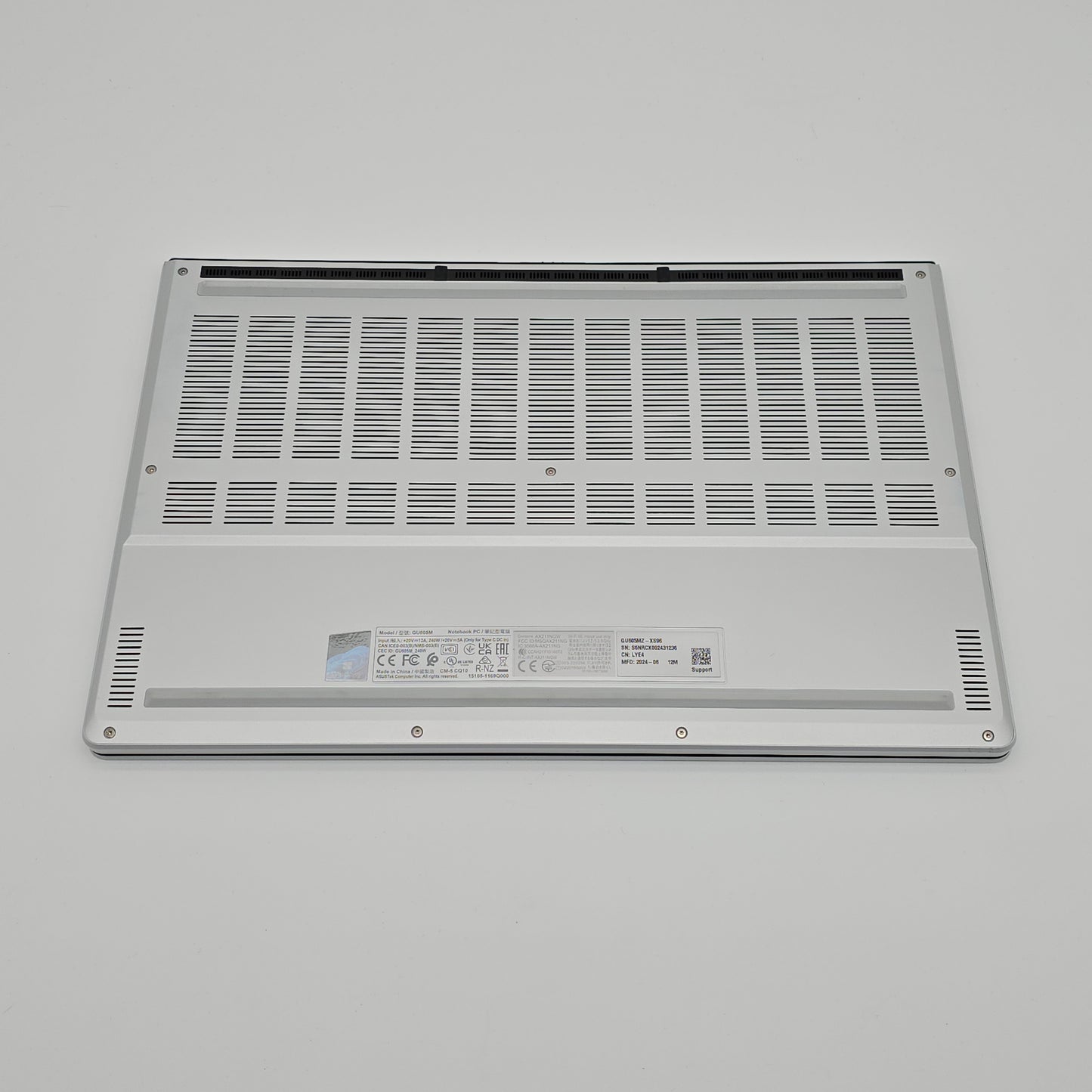 ASUS ROG Zephyrus G16 OLED, RTX 4080, Intel Ultra 9 185H, 32GB DDR5, 2TB NVMe, QHD+ 240Hz OLED Gaming Laptop 16"