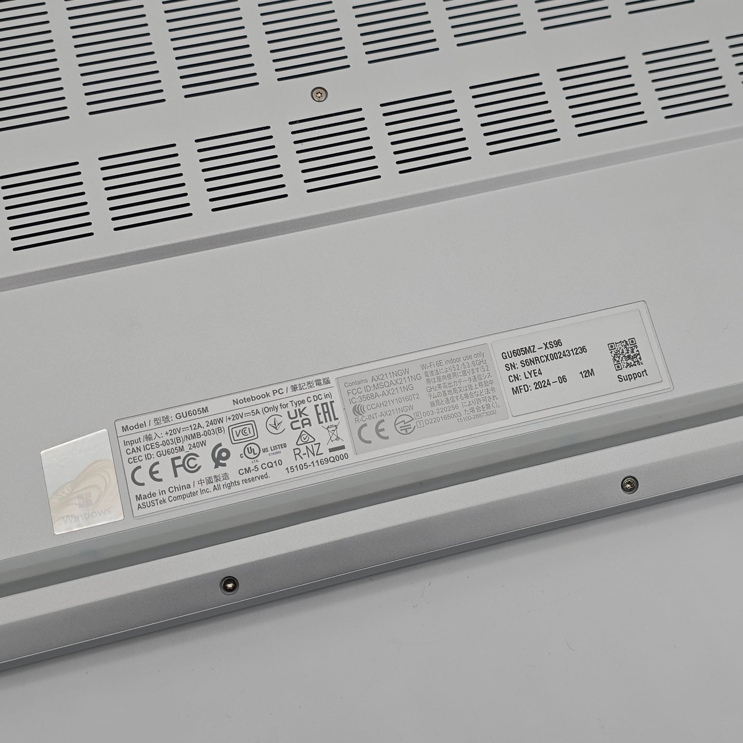 ASUS ROG Zephyrus G16 OLED, RTX 4080, Intel Ultra 9 185H, 32GB DDR5, 2TB NVMe, QHD+ 240Hz OLED Gaming Laptop 16"