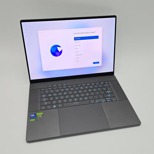 ASUS ROG Zephyrus G16 OLED, RTX 4090, Intel Core Ultra 9 185H, 32GB DDR5, 2TB NVMe, 16" QHD+ 240Hz OLED, Windows Gaming Laptop