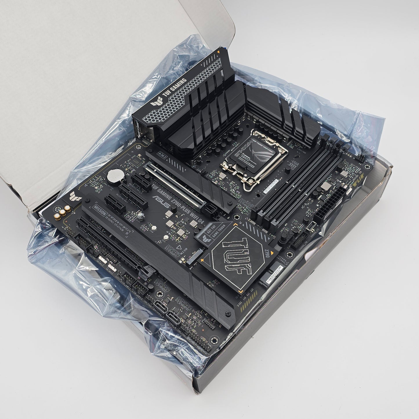 ASUS TUF Gaming Z790-Plus WiFi Gaming Motherboard, Intel Socket LGA 1700 DDR4