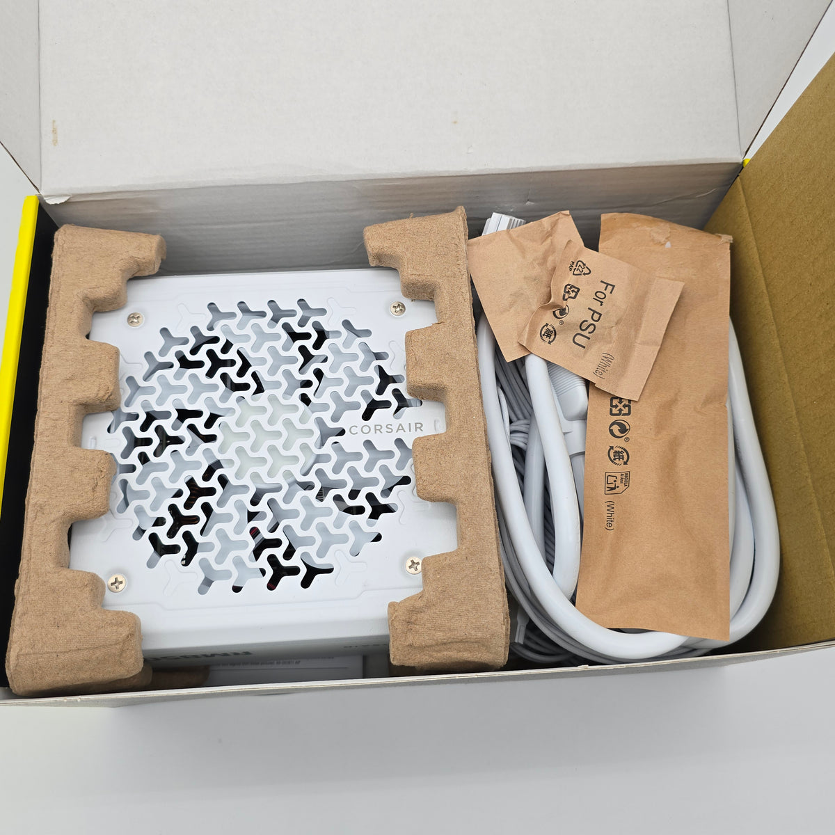 Corsair RM850e 850W 80+ Gold, Fully Modular Gaming Power Supply PSU