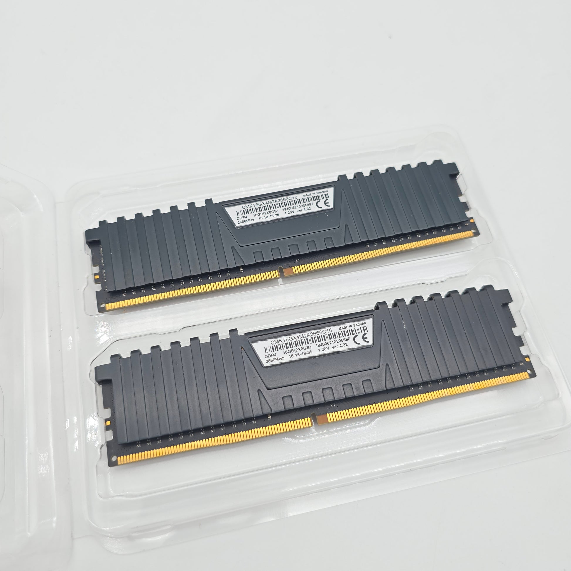 Corsair Vengeance LPX 16GB DDR4, 2666MHz, CL16-18-18-35, Desktop Gaming Memory RAM (2x8GB)