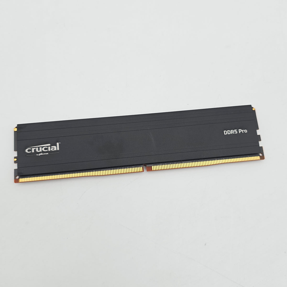 Crucial DDR5 Pro 48GB DDR5, 5600MHz, CL46, Desktop Gaming Memory RAM (1x48GB)