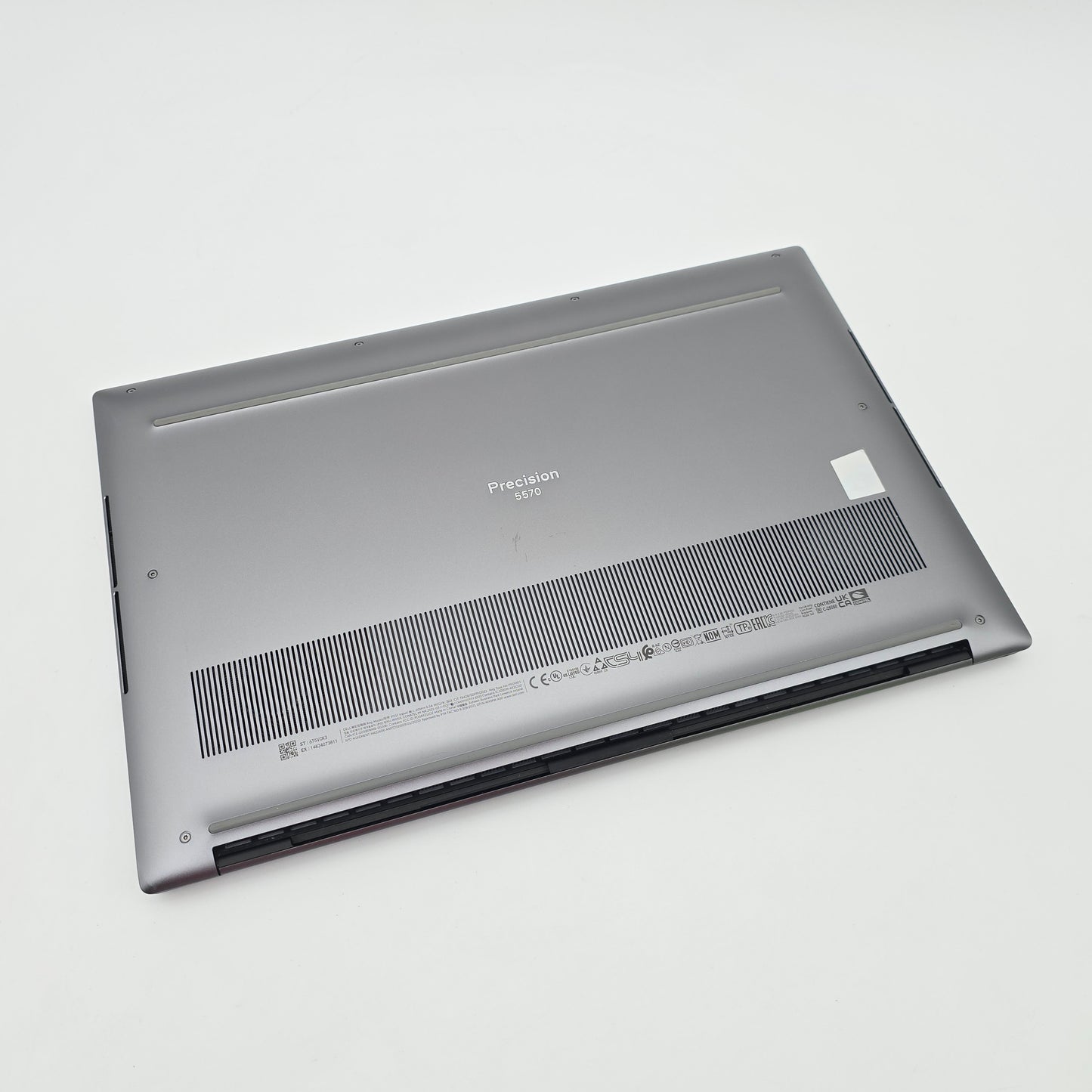 Dell Precision 5570, RTX A2000, i7-12700H, 32GB DDR5, 512GB NVMe, 15.6" WUXGA 60Hz, Windows Workstation Laptop
