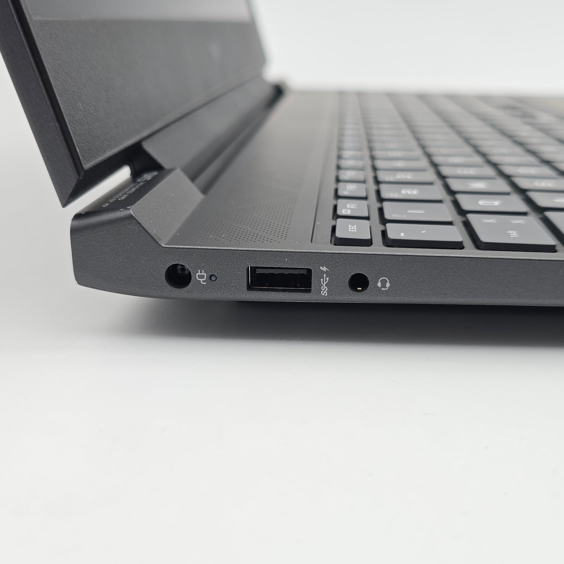 FOR PARTS HP Victus 15 Gaming Laptop, RTX 4050, Intel Core i5-13420H, 15" FHD 144Hz, Windows Gaming Laptop